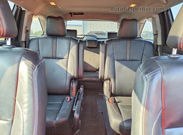 5TDKZRFH0JS285541 2018 TOYOTA HIGHLANDER Gray Вид задніх сидінь