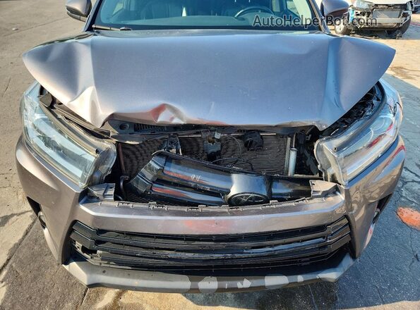 5TDKZRFH0JS285541 2018 TOYOTA HIGHLANDER Gray Вид підкапотного простору