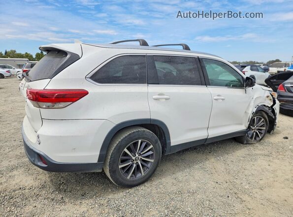 5TDKZRFH0KS307491 2019 TOYOTA HIGHLANDER White Rear right