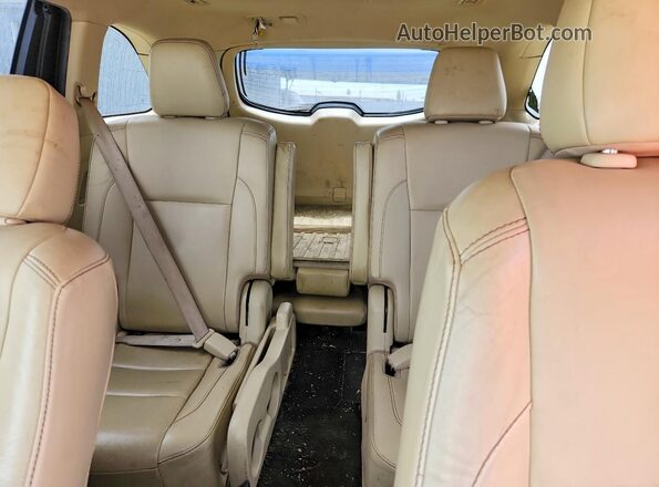 5TDKZRFH0KS307491 2019 TOYOTA HIGHLANDER White Rear seats view