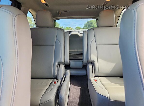 5TDKZRFH0KS310245 2019 TOYOTA HIGHLANDER Зеленый Вид задних сидений