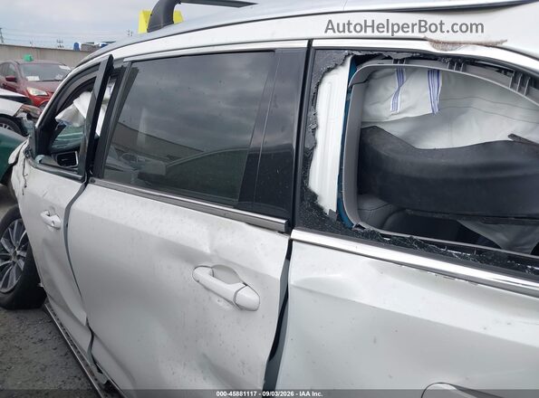 5TDKZRFH1JS540536 2018 TOYOTA HIGHLANDER White Widok wnętrza 360 stopni