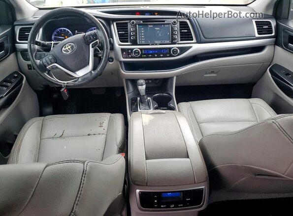 5TDKZRFH1JS543095 2018 TOYOTA HIGHLANDER Gray Widok deski rozdzielczej