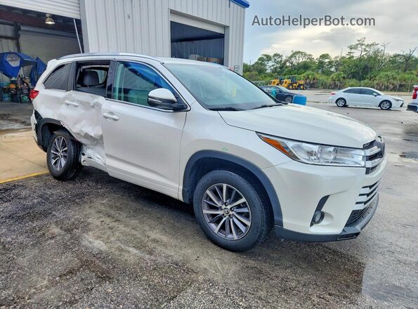 5TDKZRFH1JS546451 2018 TOYOTA HIGHLANDER White წინა მარჯვენა