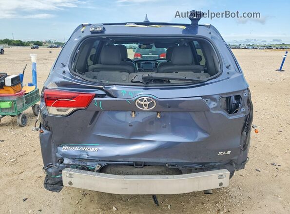 5TDKZRFH2JS236762 2018 TOYOTA HIGHLANDER Синий Вид сзади