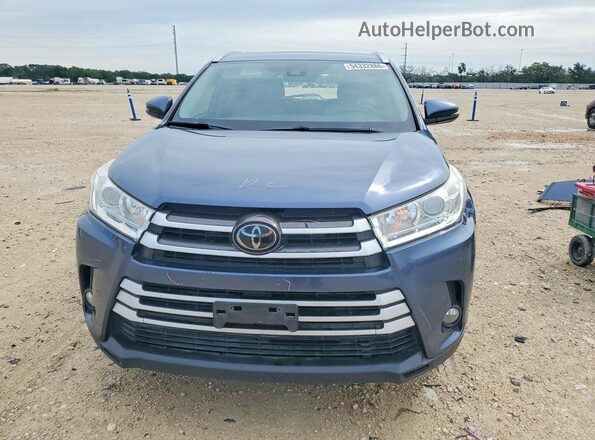 5TDKZRFH2JS236762 2018 TOYOTA HIGHLANDER Синий Вид спереди