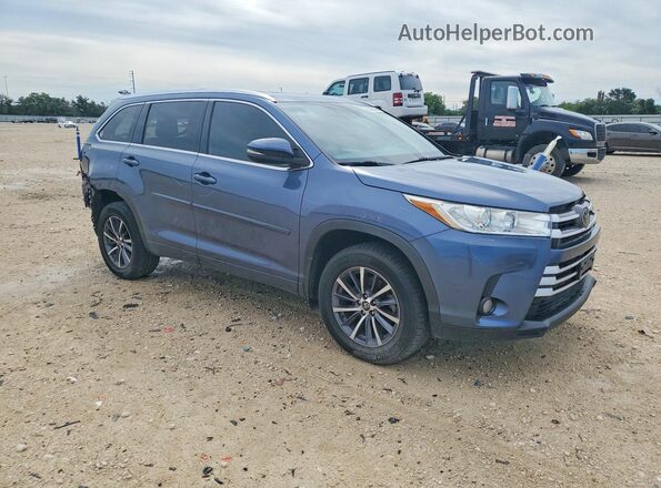 5TDKZRFH2JS236762 2018 TOYOTA HIGHLANDER Синий Передняя правая четверть