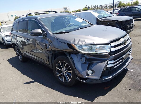 5TDKZRFH2JS531487 2018 TOYOTA HIGHLANDER Gray Вид спереду