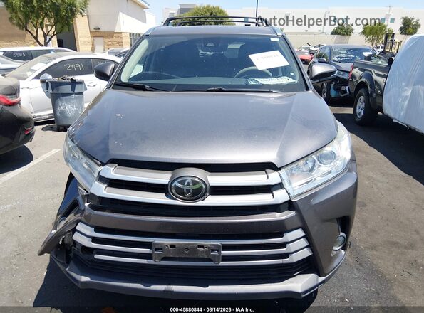 5TDKZRFH2JS531487 2018 TOYOTA HIGHLANDER Gray Вид щитка приладів