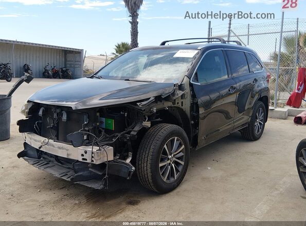 5TDKZRFH2JS541887 2018 TOYOTA HIGHLANDER Black Передня ліва чверть