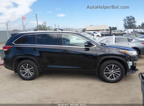 5TDKZRFH2JS541887 2018 TOYOTA HIGHLANDER Black Панорамний вид салону 360°