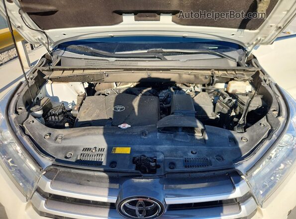 5TDKZRFH4JS546668 2018 TOYOTA HIGHLANDER White ძრავის განყოფილების ხედი