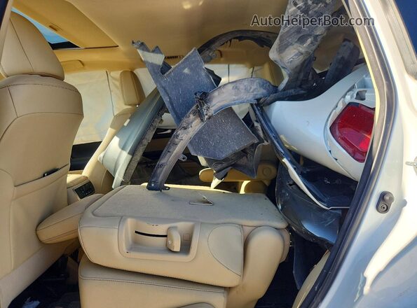 5TDKZRFH4JS546668 2018 TOYOTA HIGHLANDER White უკანა სალონის ხედი