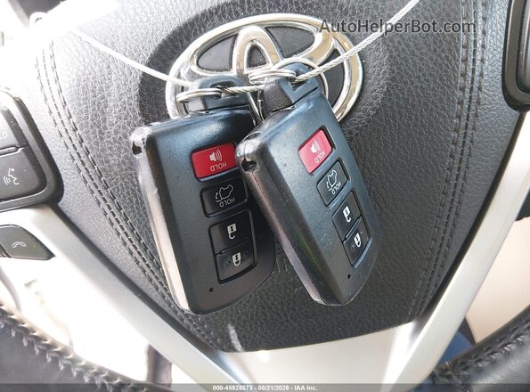 5TDKZRFH4KS309762 2019 TOYOTA HIGHLANDER White Dashboard view