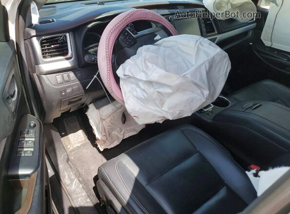 5TDKZRFH4KS339747 2019 TOYOTA HIGHLANDER White Widok deski rozdzielczej