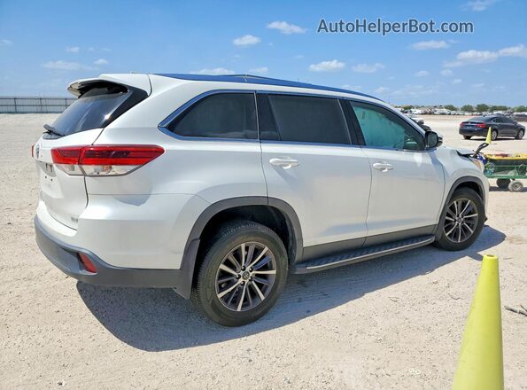 5TDKZRFH4KS339747 2019 TOYOTA HIGHLANDER White Tył prawy