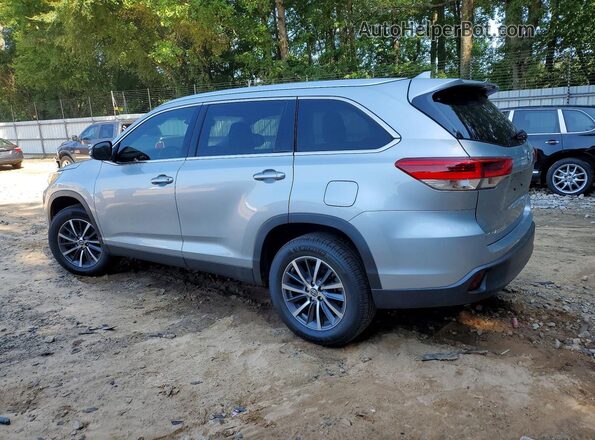 5TDKZRFH4KS566792 2019 TOYOTA HIGHLANDER Серебряный Задняя левая четверть