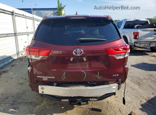 5TDKZRFH5HS190810 2017 TOYOTA HIGHLANDER Maroon უკანა ხედი