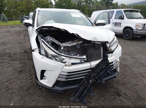 5TDKZRFH5JS267245 2018 TOYOTA HIGHLANDER White Front view