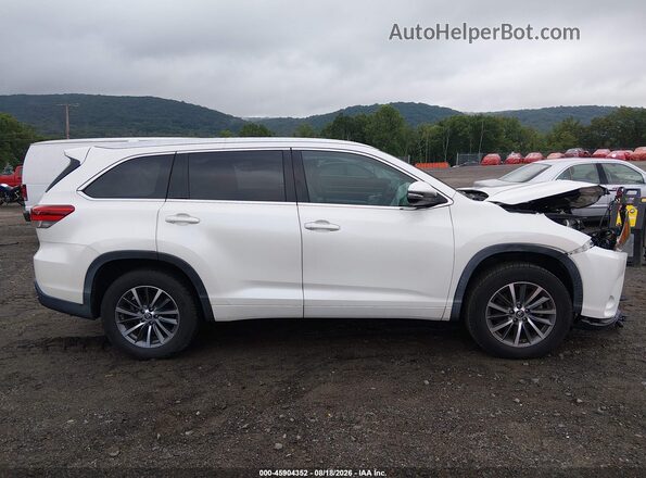 5TDKZRFH5JS267245 2018 TOYOTA HIGHLANDER White 360 interior view
