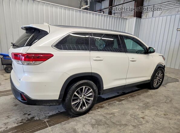 5TDKZRFH5KS314100 2019 TOYOTA HIGHLANDER White Հետևի աջ