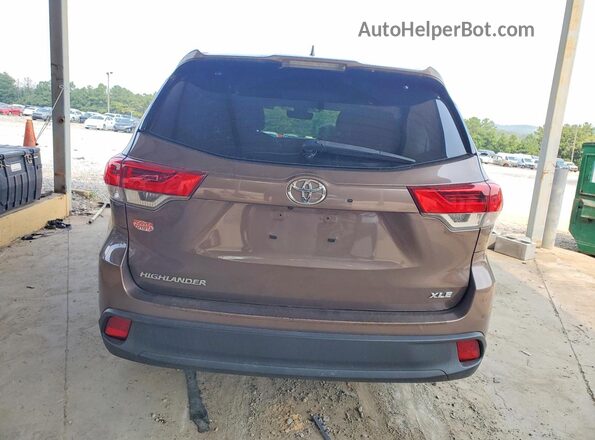 5TDKZRFH6HS223880 2017 TOYOTA HIGHLANDER Brown Widok z tyłu