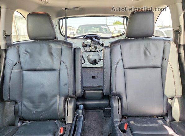 5TDKZRFH6HS521197 2017 TOYOTA HIGHLANDER White უკანა სავარძლების ხედი