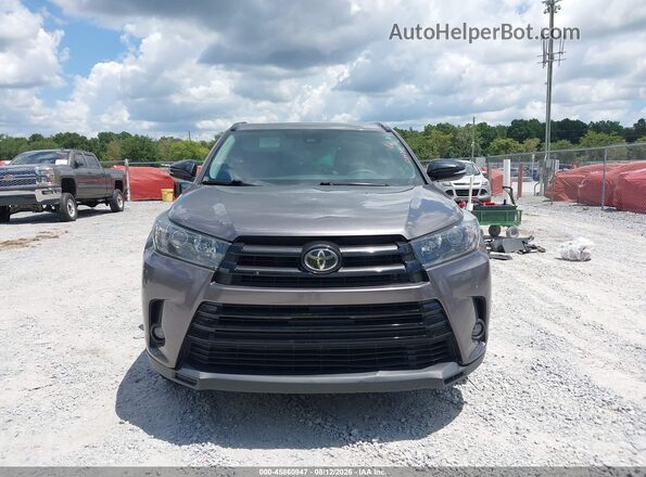 5TDKZRFH6KS326174 2019 TOYOTA HIGHLANDER Серый Вид задней части салона
