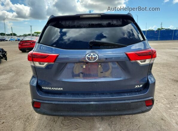 5TDKZRFH6KS340365 2019 TOYOTA HIGHLANDER Blue Rear view