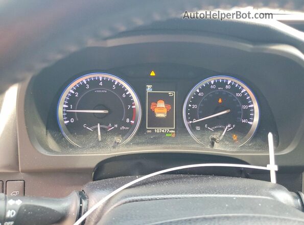 5TDKZRFH8JS267630 2018 TOYOTA HIGHLANDER Серебряный Вид щитка приборов