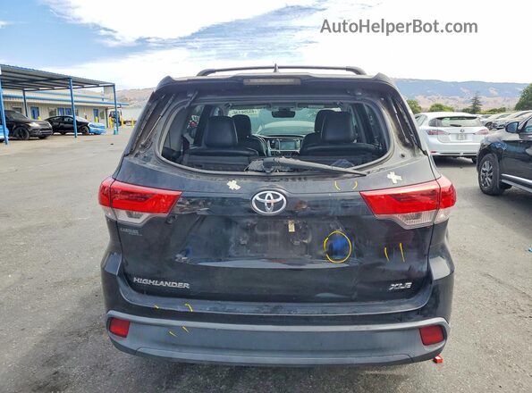 5TDKZRFH8JS543031 2018 TOYOTA HIGHLANDER Black Вид ззаду
