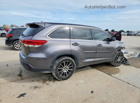 5TDKZRFH8JS546141 2018 TOYOTA HIGHLANDER Gray Rear right