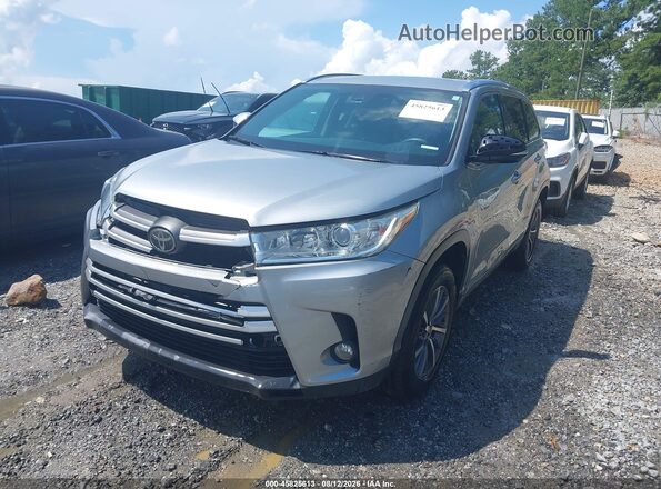 5TDKZRFH9HS521355 2017 TOYOTA HIGHLANDER Silver Передня ліва чверть