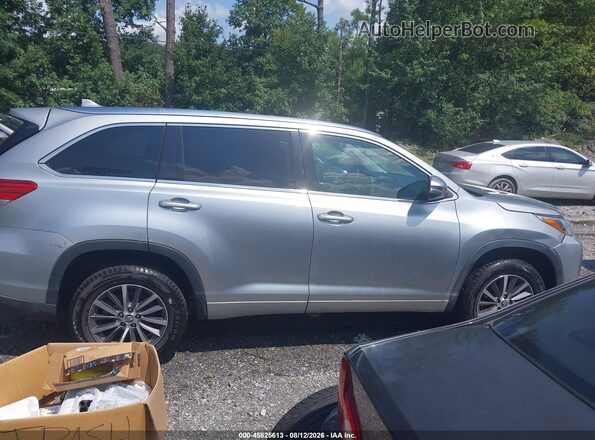 5TDKZRFH9HS521355 2017 TOYOTA HIGHLANDER Silver Панорамний вид салону 360°