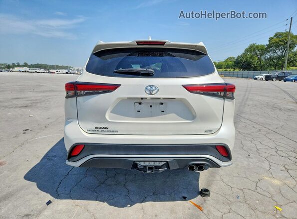 5TDLZRAH1MS059380 2021 TOYOTA HIGHLANDER White Вид ззаду