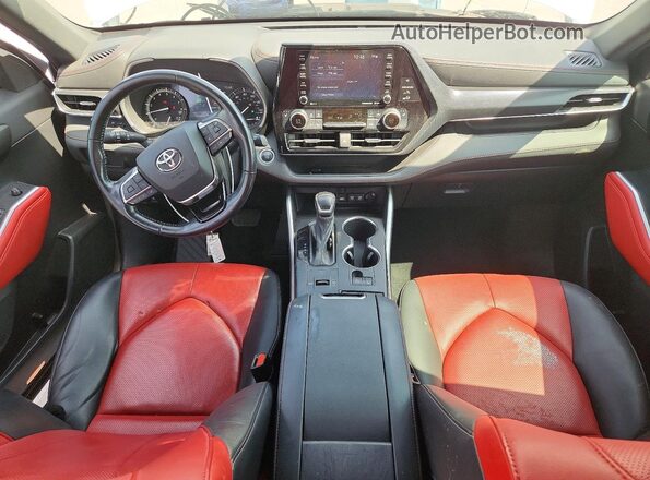 5TDLZRAH1MS059380 2021 TOYOTA HIGHLANDER White Вид панелі приладів