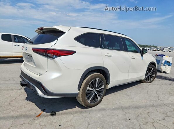 5TDLZRAH1MS059380 2021 TOYOTA HIGHLANDER White Задня права чверть