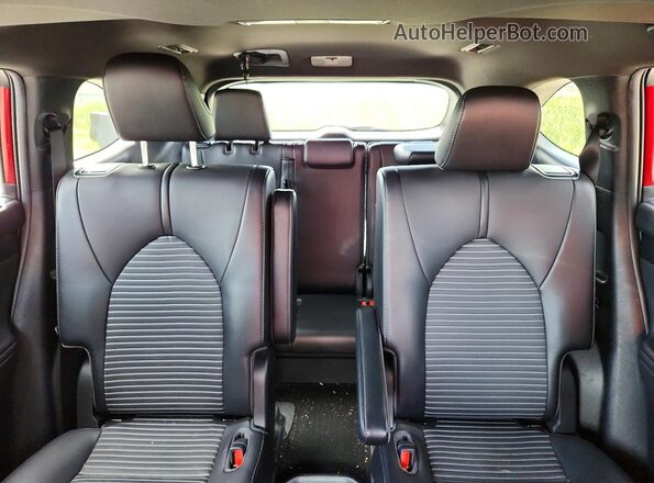 5TDLZRAH4MS067635 2021 TOYOTA HIGHLANDER Красный Вид задних сидений