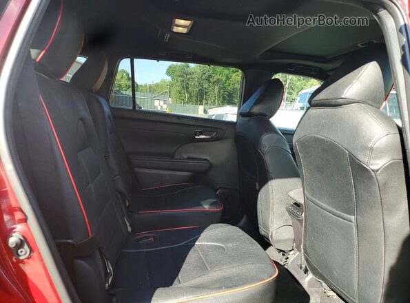 5TDLZRBH4MS154076 2021 TOYOTA HIGHLANDER Red Вид задньої частини салону