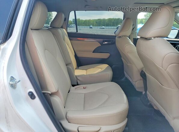 5TDXBRCH2MS519326 2021 TOYOTA HIGHLANDER White უკანა სალონის ხედი