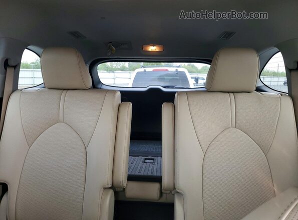 5TDXBRCH2MS519326 2021 TOYOTA HIGHLANDER White უკანა სავარძლების ხედი
