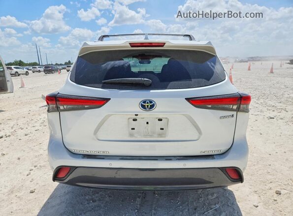 5TDXBRCH2PS124583 2023 TOYOTA HIGHLANDER White Rear view