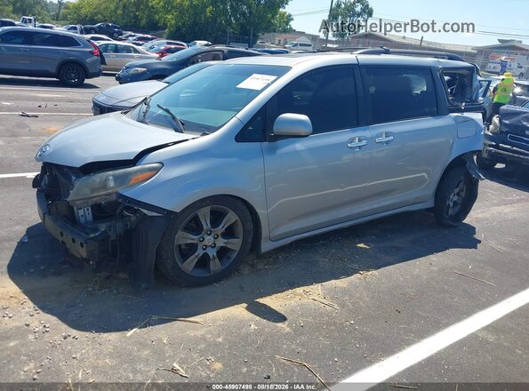 5TDXK3DC3GS717675 2016 TOYOTA SIENNA Silver Przód lewy