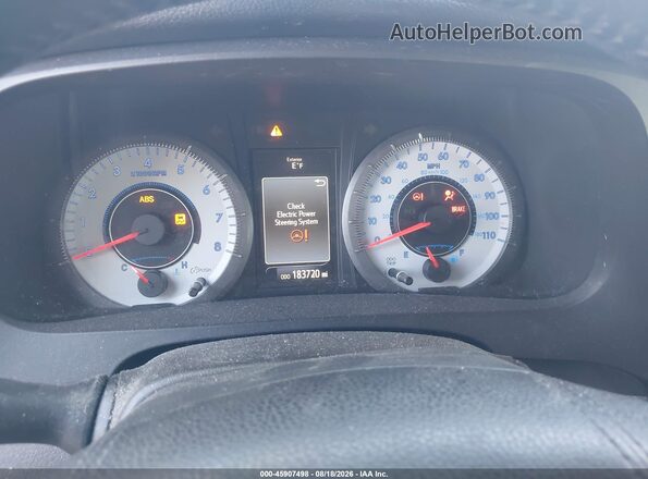 5TDXK3DC3GS717675 2016 TOYOTA SIENNA Silver Widok tylnych siedzeń