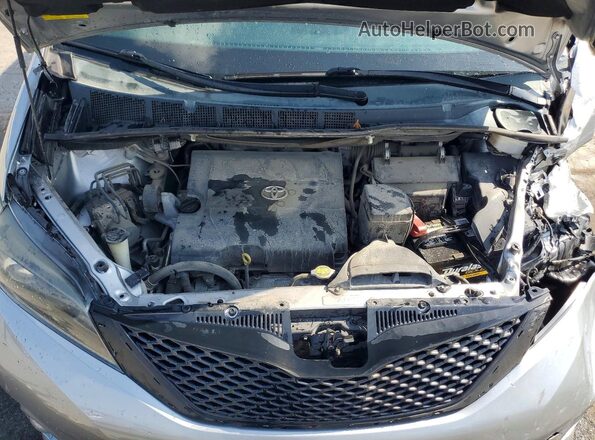5TDXK3DC8GS719387 2016 TOYOTA SIENNA Silver Вид підкапотного простору