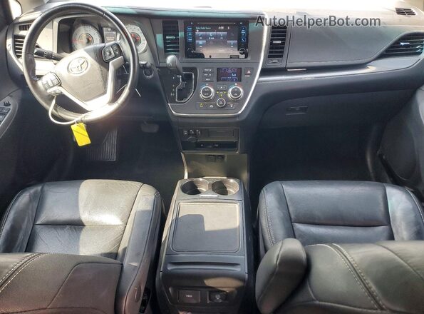 5TDXK3DC8GS719387 2016 TOYOTA SIENNA Silver Вид панелі приладів