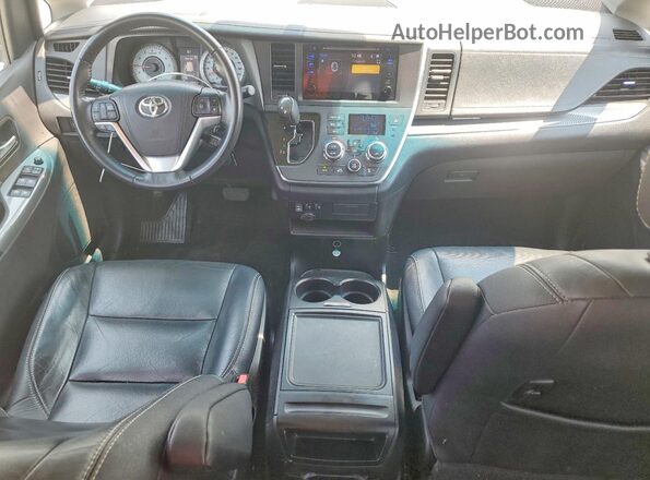 5TDXK3DC9GS752950 2016 TOYOTA SIENNA Gray Вид панелі приладів