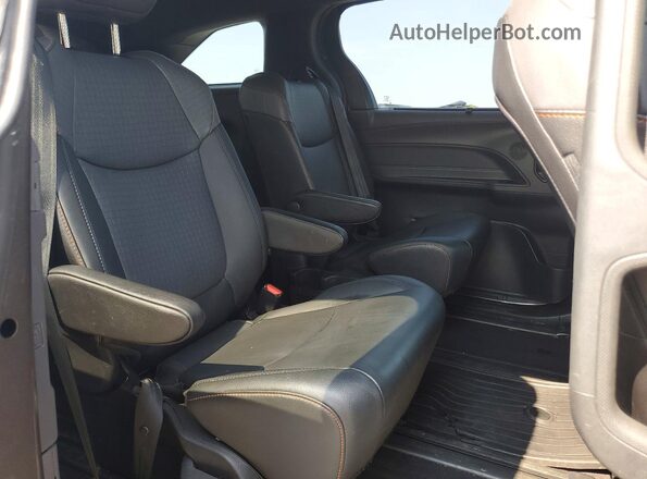 5TDXRKEC2MS052817 2021 TOYOTA SIENNA Gray Widok wnętrza z tyłu