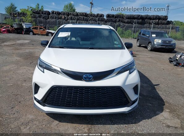 5TDXSKFC6MS013232 2021 TOYOTA SIENNA White Widok zestawu wskaźników