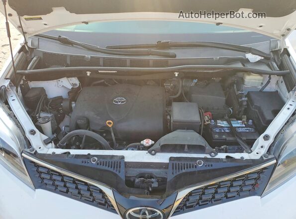 5TDXZ3DC2JS927882 2018 TOYOTA SIENNA White ძრავის განყოფილების ხედი